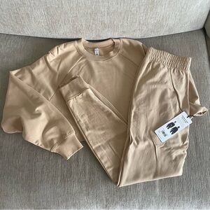 Alo Double Take Pullover & Pants in Putty Color